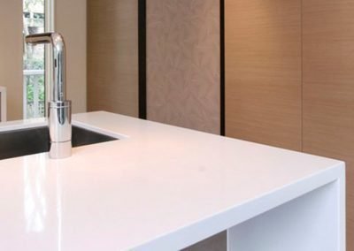 +Caesarstone+Worktops+for+Kitchen+Showrooms