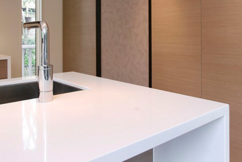 +Caesarstone+Worktops+for+Kitchen+Showrooms