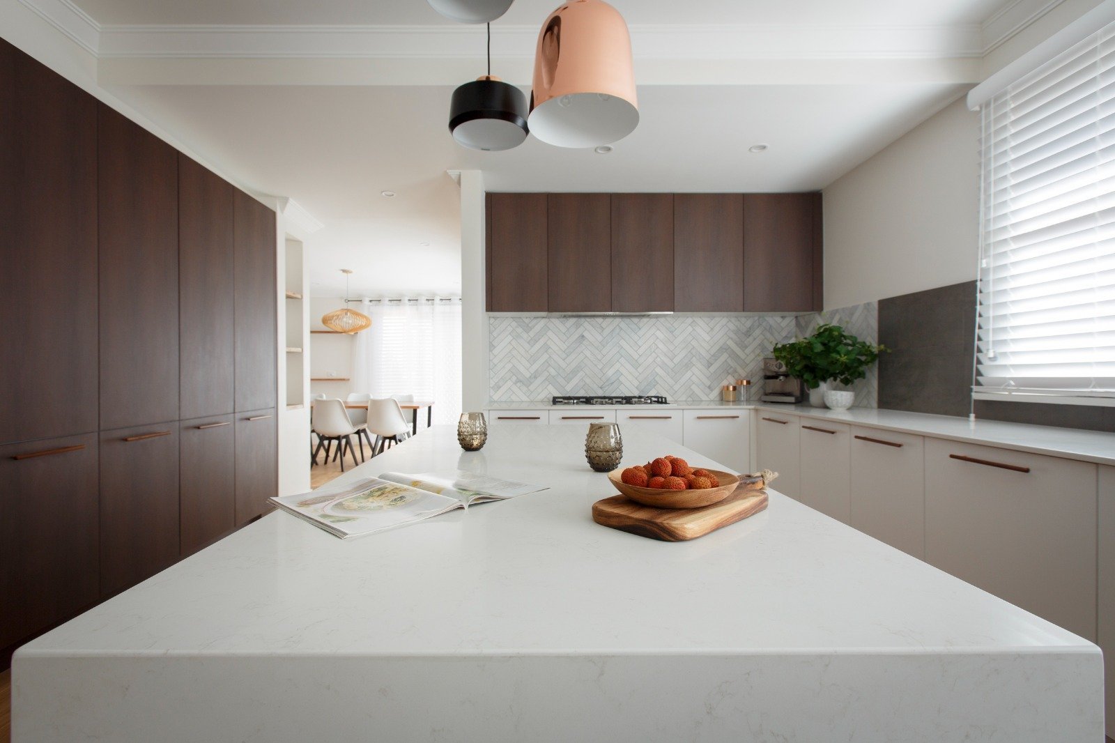 Caesarstone-Kitchen-Worktops-and-Countertops-Earley